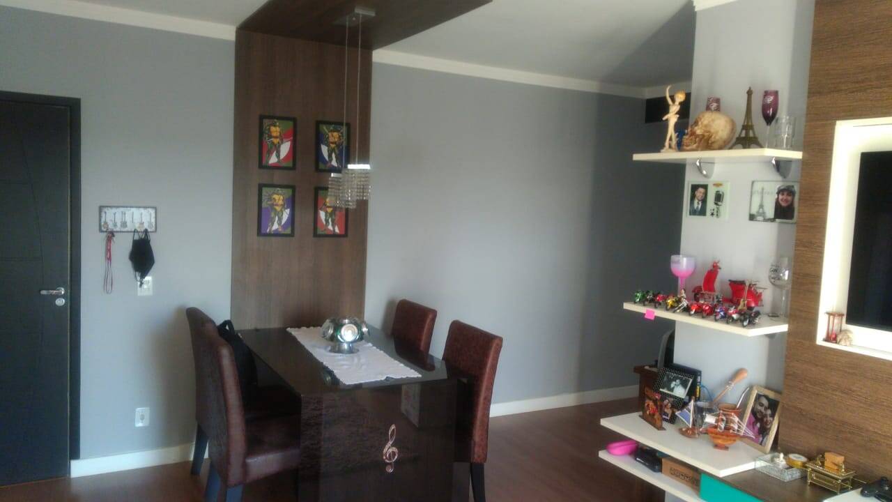 Apartamento à venda com 2 quartos, 67m² - Foto 1