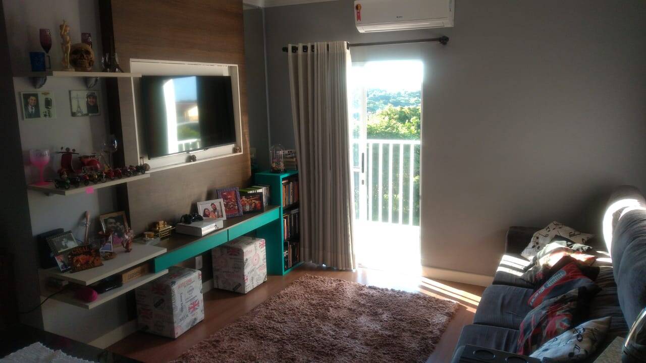 Apartamento à venda com 2 quartos, 67m² - Foto 3