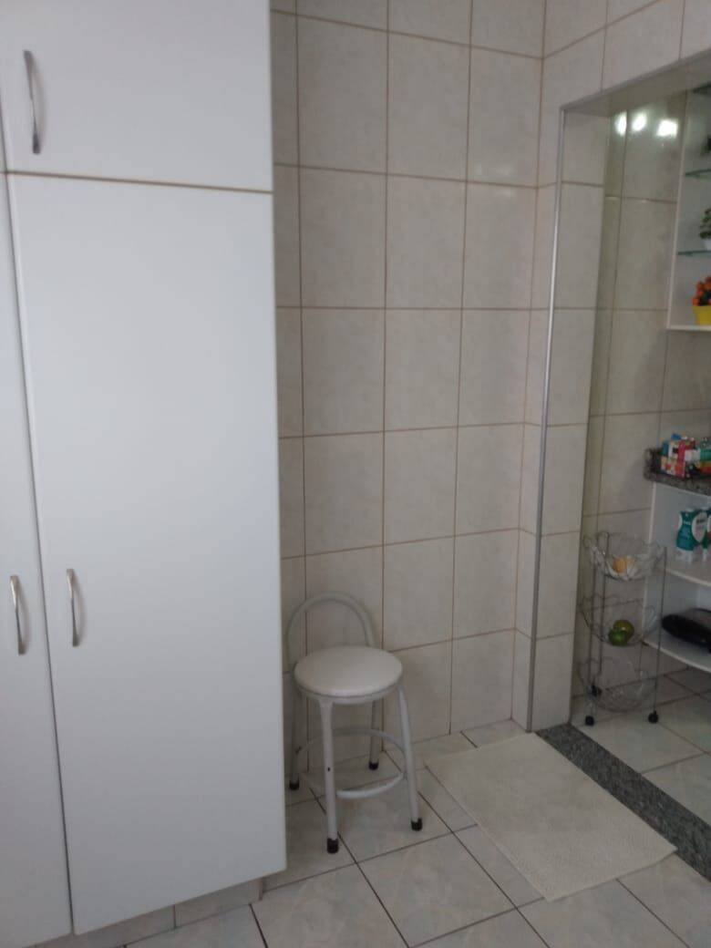 Apartamento à venda com 2 quartos, 72m² - Foto 13