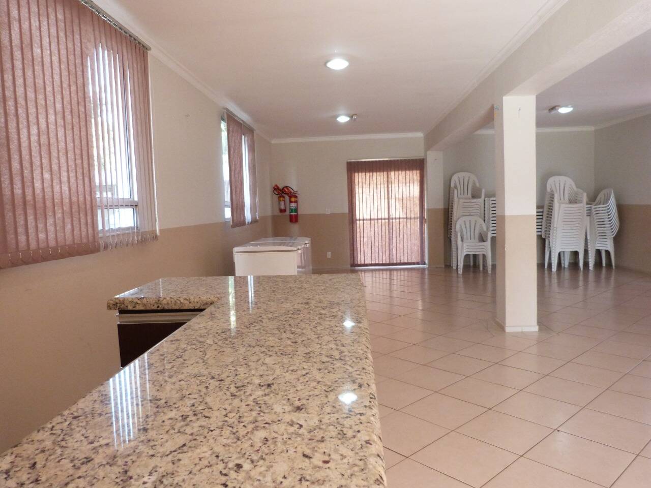 Apartamento à venda com 2 quartos, 60m² - Foto 8