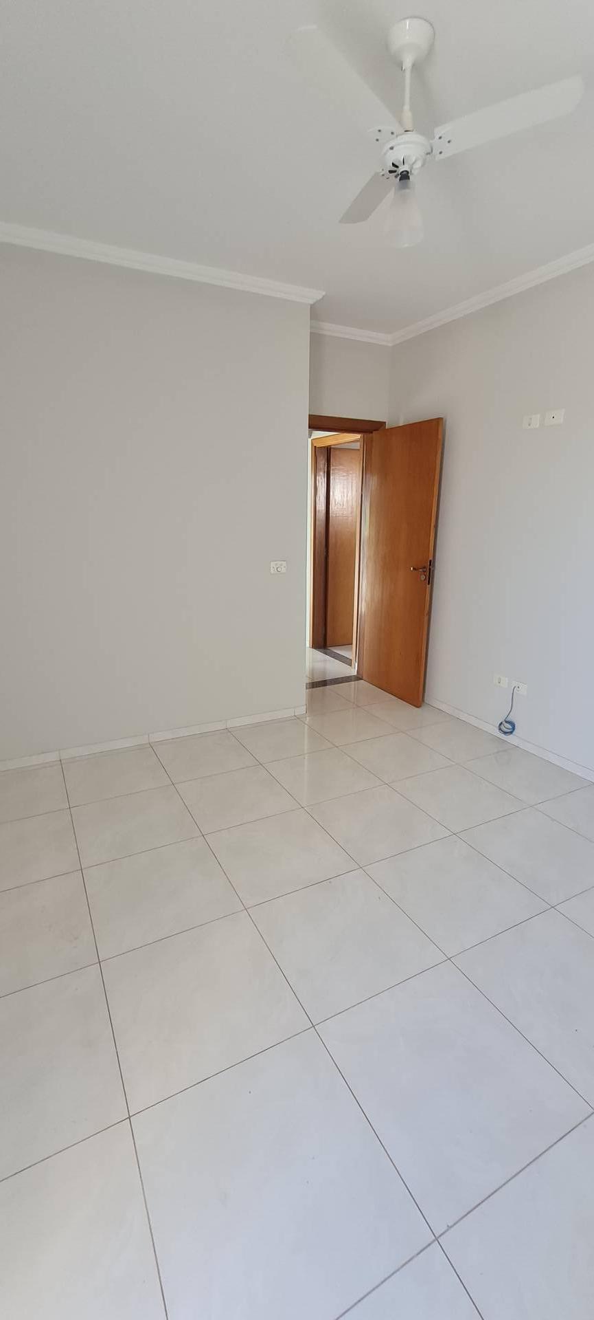 Apartamento à venda com 2 quartos, 70m² - Foto 6