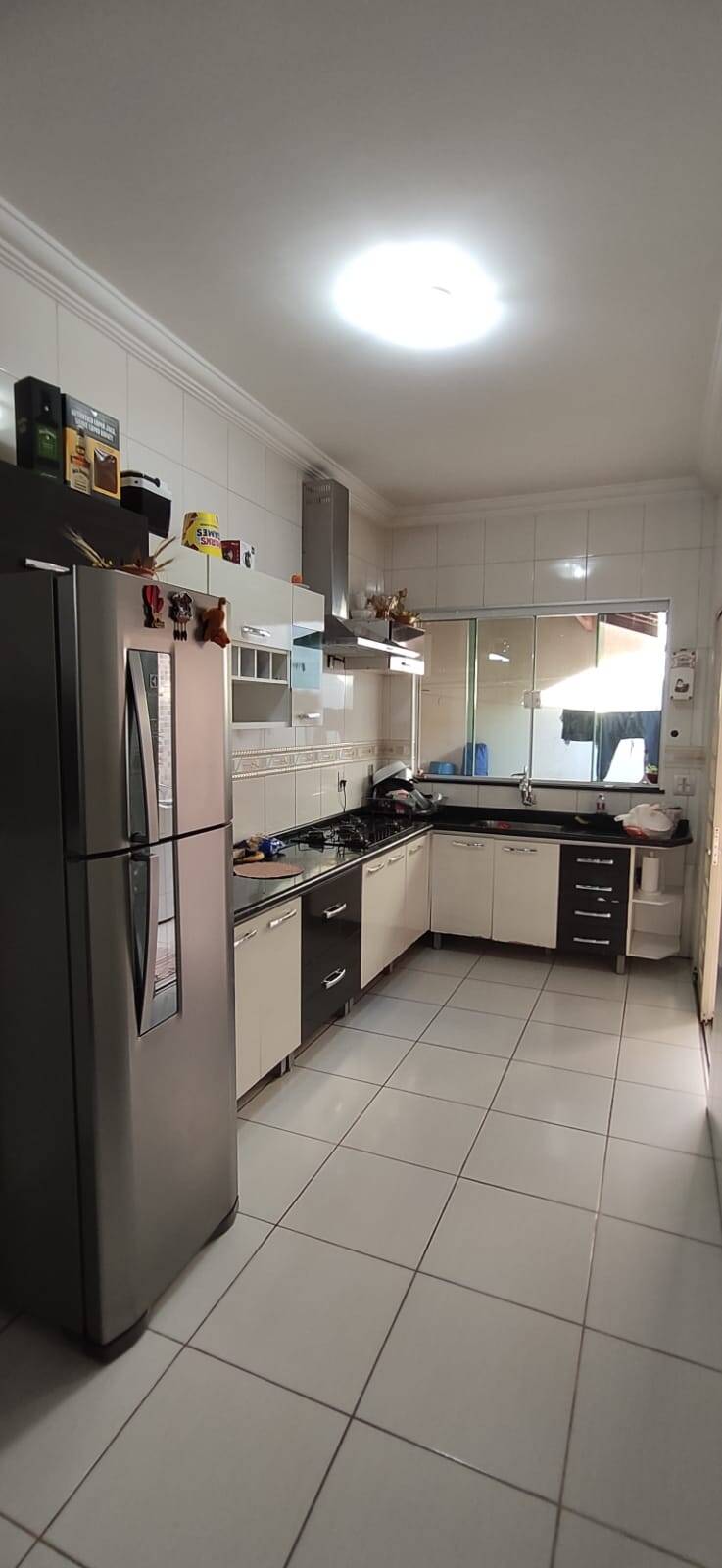 Casa à venda com 2 quartos, 100m² - Foto 3