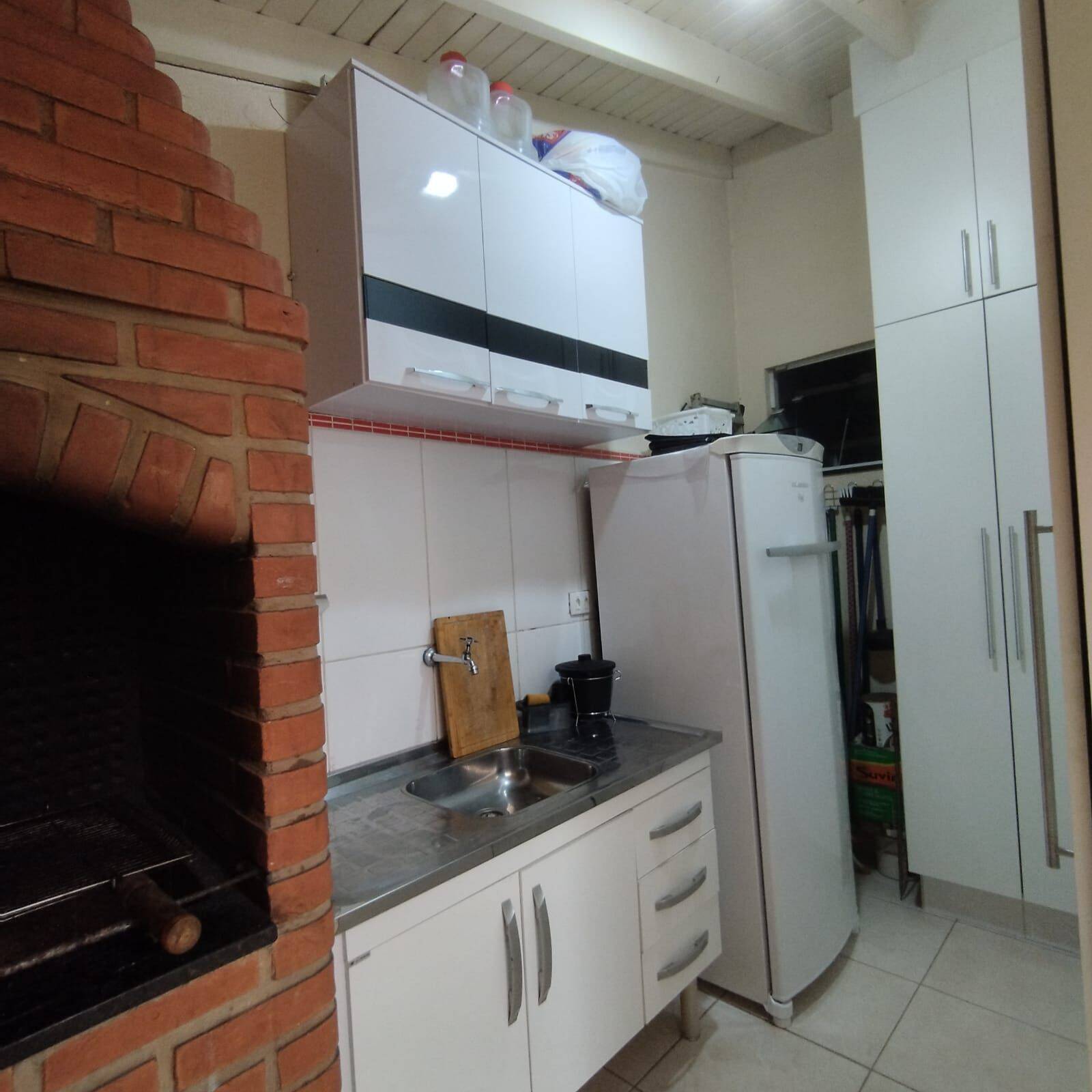 Casa à venda com 3 quartos, 105m² - Foto 14