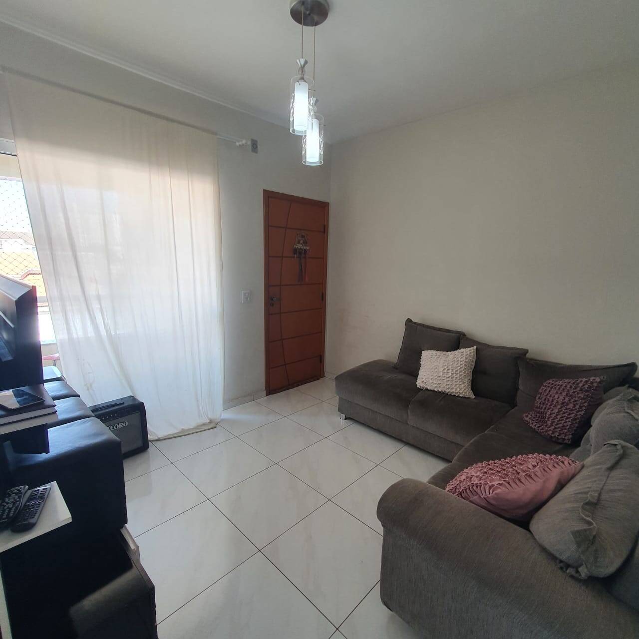 Apartamento à venda com 2 quartos, 70m² - Foto 1