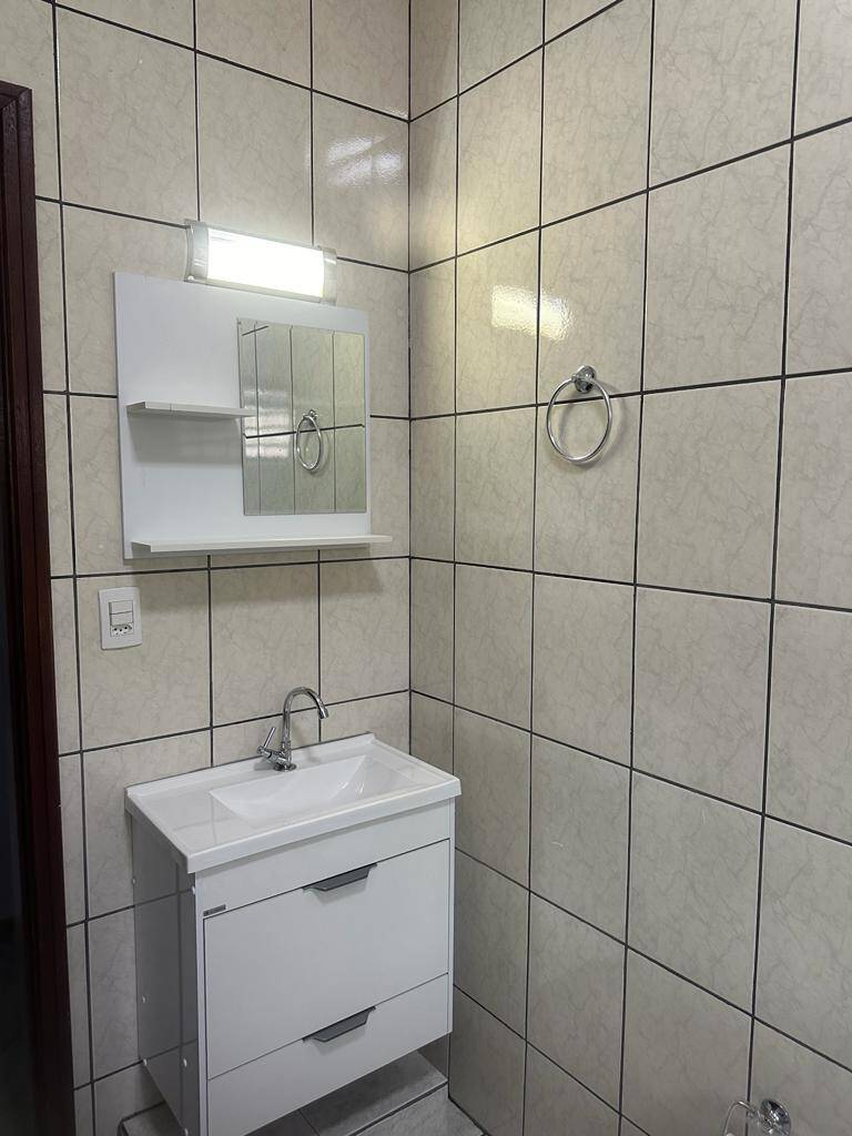 Casa à venda com 2 quartos, 80m² - Foto 11