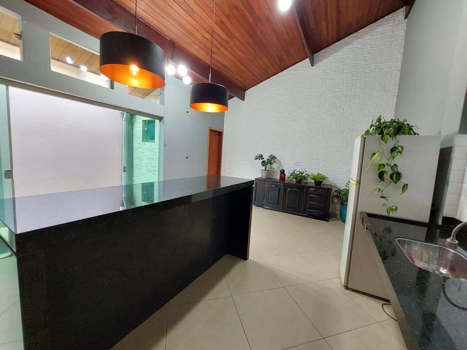 Casa à venda com 2 quartos, 129m² - Foto 6