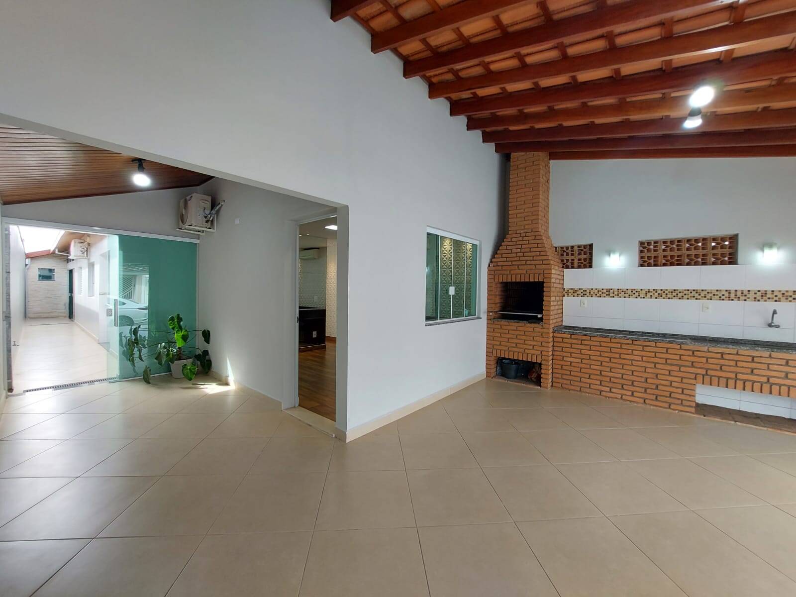 Casa à venda com 2 quartos, 129m² - Foto 10