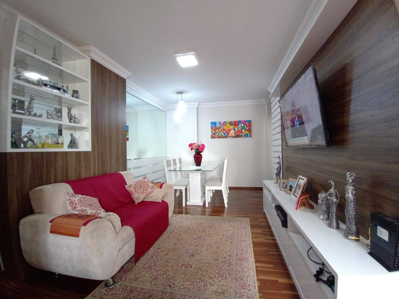 Apartamento à venda com 3 quartos, 96m² - Foto 2