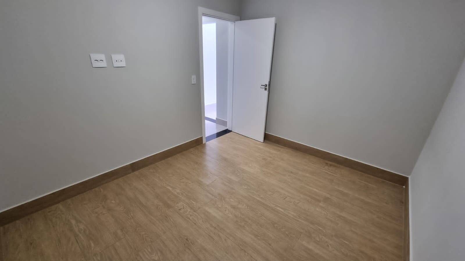 Casa à venda com 3 quartos, 160m² - Foto 11