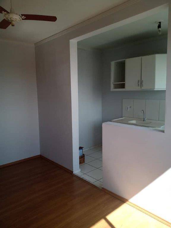 Apartamento à venda com 2 quartos, 50m² - Foto 7