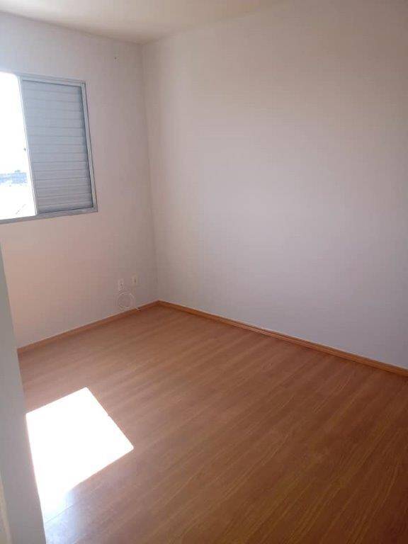 Apartamento à venda com 2 quartos, 50m² - Foto 12