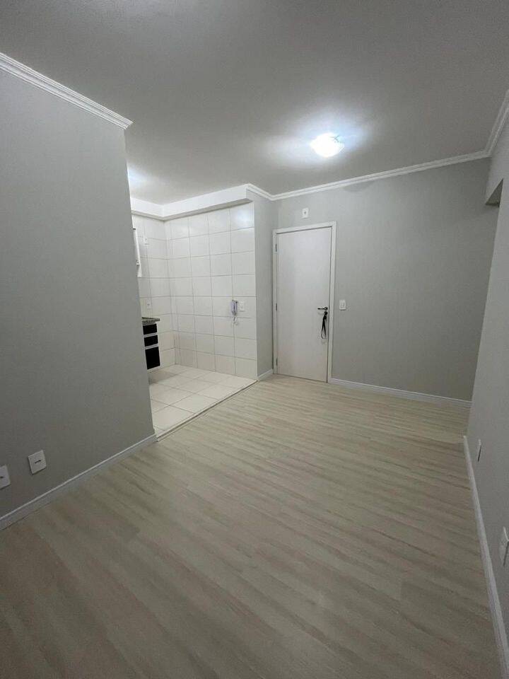 Apartamento à venda com 2 quartos, 49m² - Foto 2