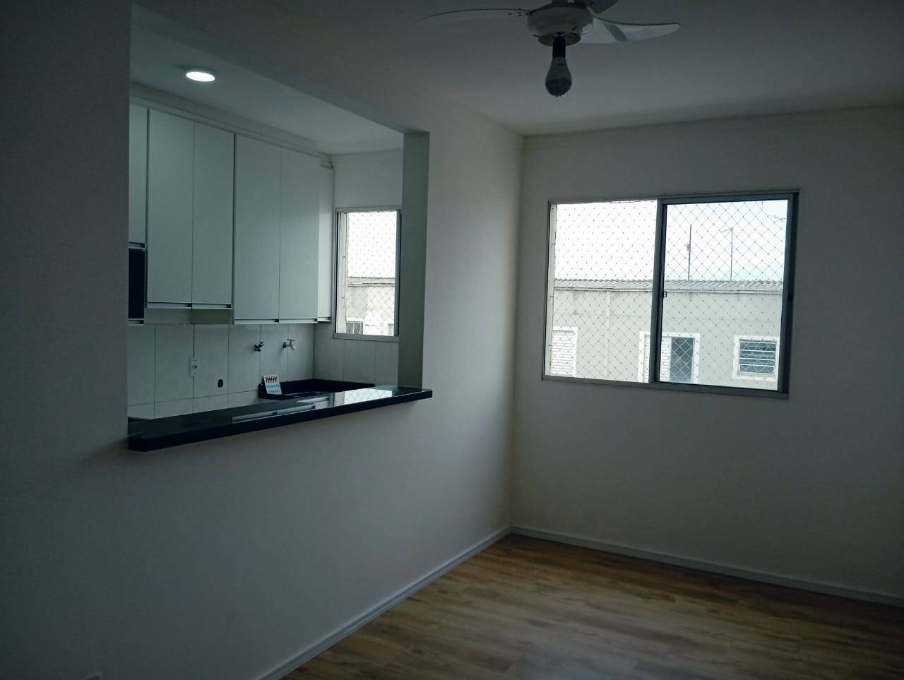 Apartamento à venda com 1 quarto, 50m² - Foto 2