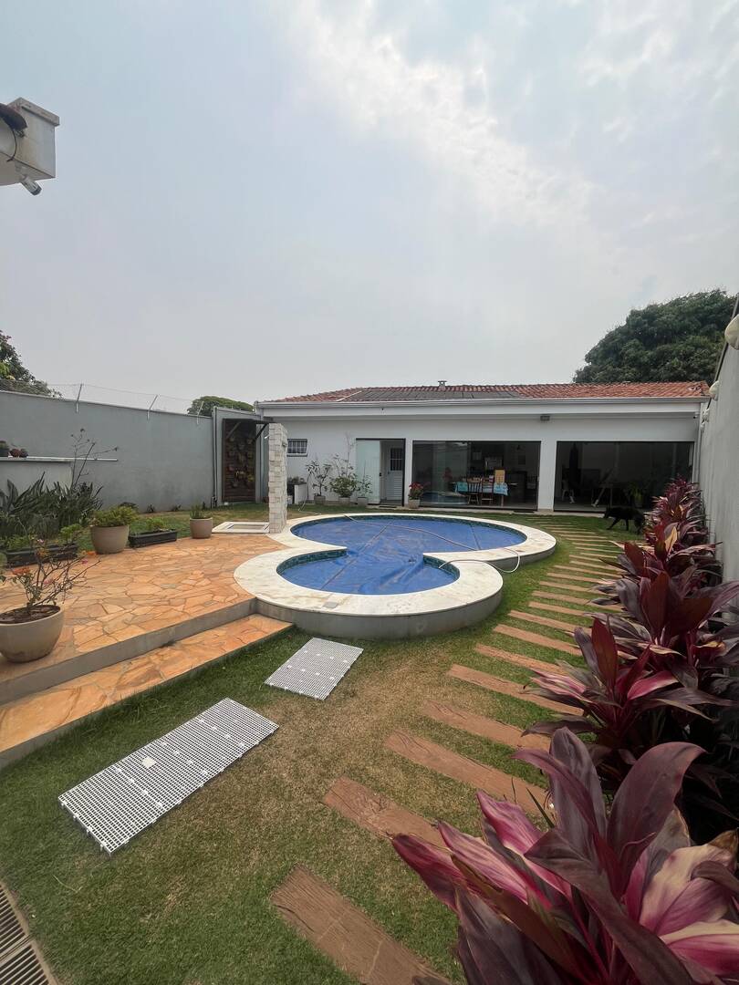 Casa à venda com 3 quartos, 389m² - Foto 13