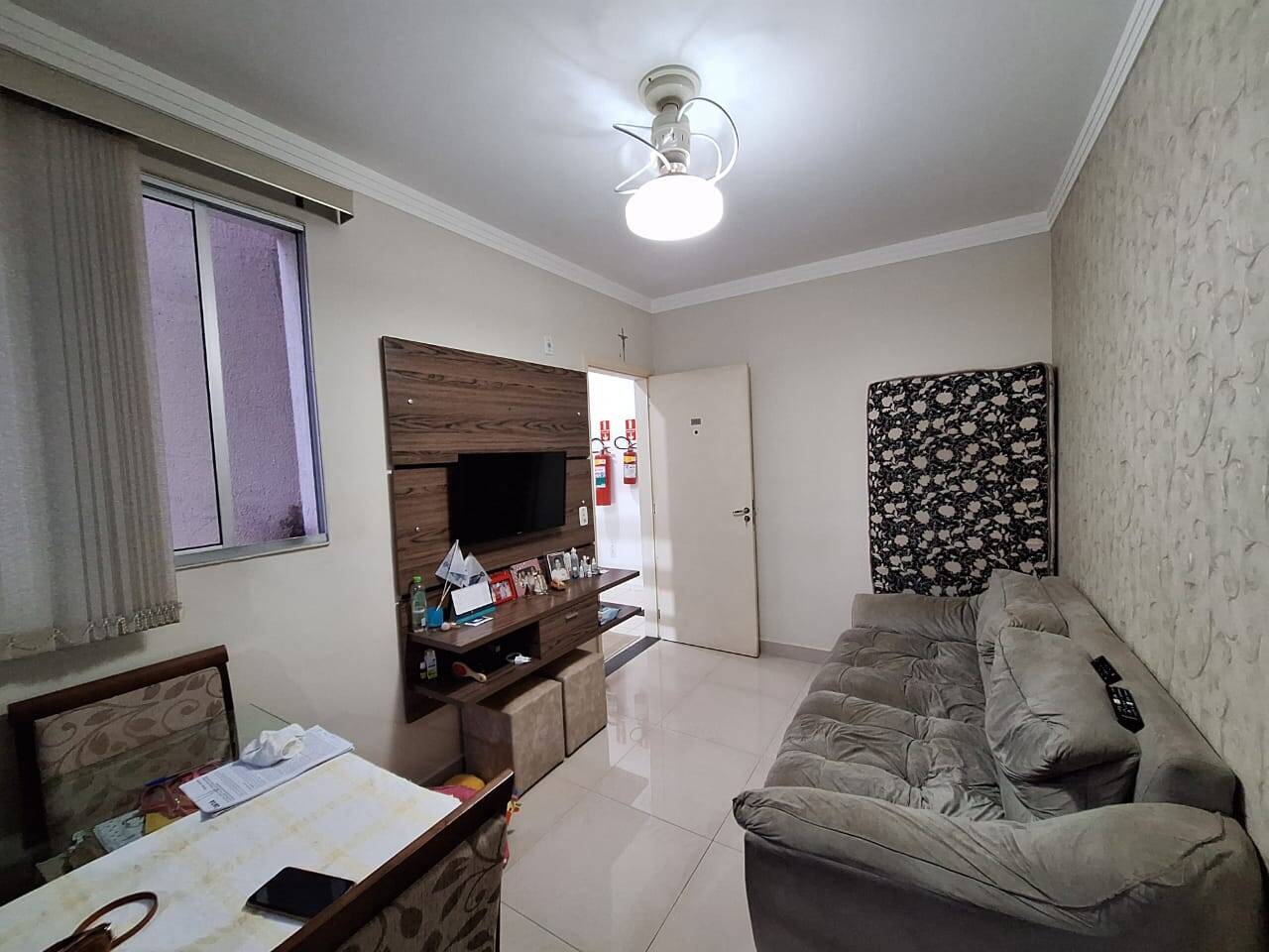 Apartamento à venda com 2 quartos, 45m² - Foto 3