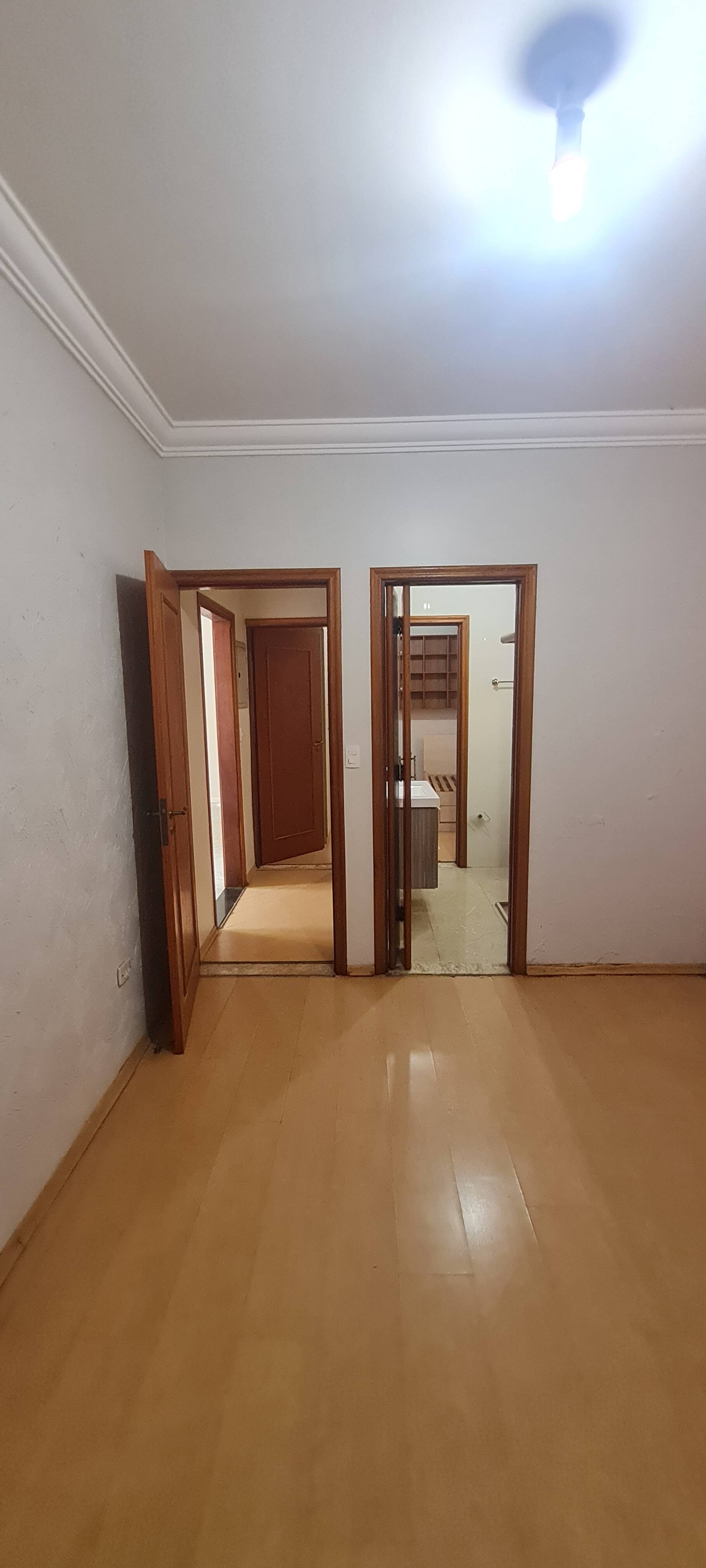 Casa à venda com 3 quartos, 222m² - Foto 9