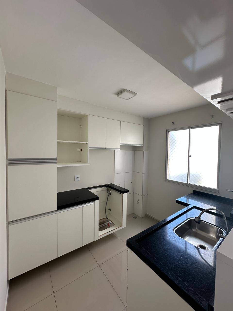 Apartamento à venda com 2 quartos, 43m² - Foto 2