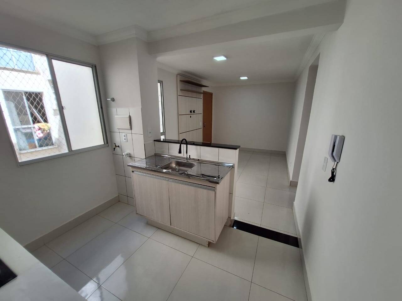 Apartamento à venda com 2 quartos, 45m² - Foto 3